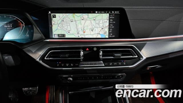 BMW X6 2020 — ფოტო 14/20