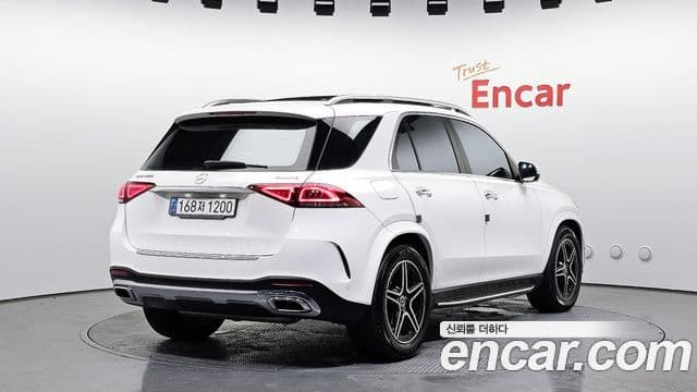 Mercedes-Benz GLE-Class 2021 — фото 2 из 20