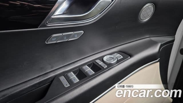 Genesis GV80 2020 — ფოტო 18/20