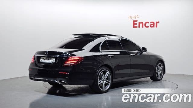 Mercedes-Benz E-Class 2020 — Şəkil 2/20