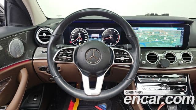 Mercedes-Benz E-Class 2020 — Şəkil 13/20