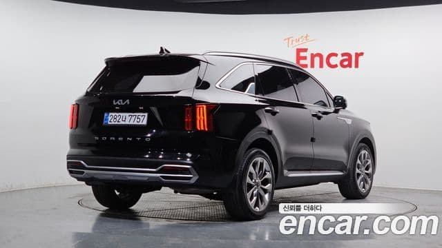 Kia Sorento 2021 — фото 2 из 20