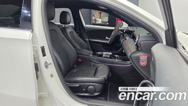 Mercedes-Benz A-Class 2020 — Şəkil 12/20