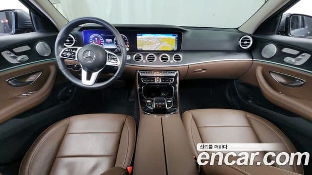 Mercedes-Benz E-Class 2019 — Şəkil 7/20