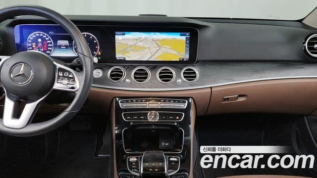 Mercedes-Benz E-Class 2019 — Şəkil 14/20