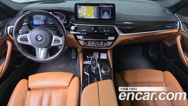 BMW 5 Series 2021 — ფოტო 7/20