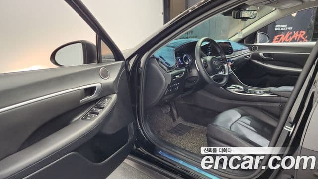 Hyundai Sonata 2021 — фото 10 из 20