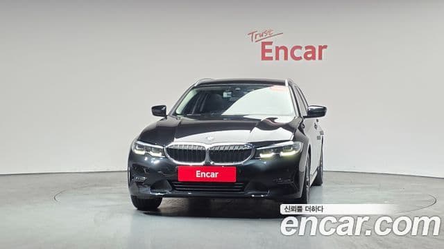 BMW 3 Series 2020 — ფოტო 17/20