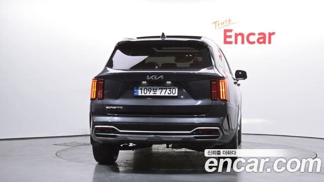 Kia Sorento 2023 — Şəkil 4/20