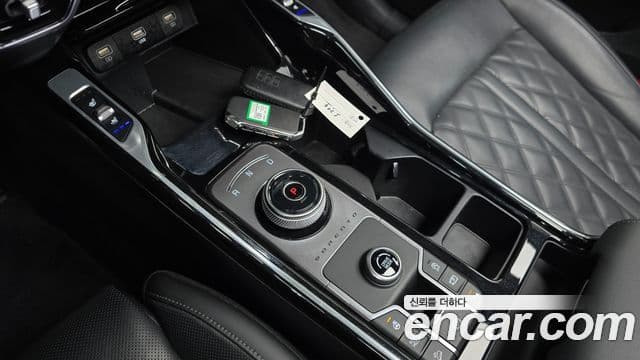 Kia Sorento 2023 — Şəkil 9/20