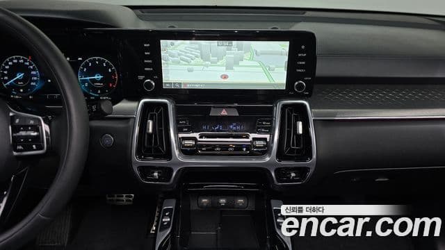 Kia Sorento 2023 — Şəkil 15/20