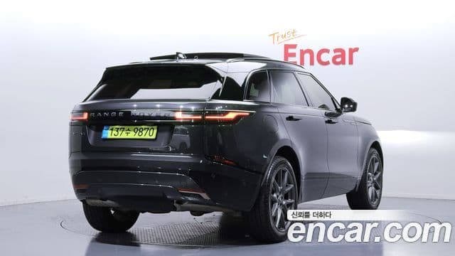Land Rover Range Rover Velar 2024 — Photo 6/20