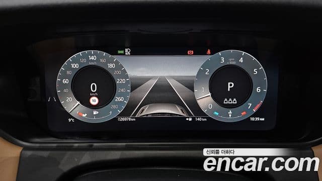 Land Rover Range Rover Velar 2024 — Photo 9/20