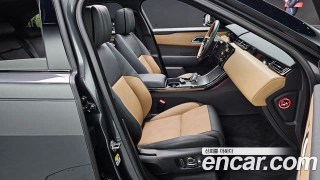 Land Rover Range Rover Velar 2024 — Photo 10/20