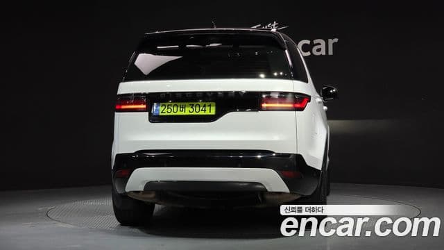 Land Rover Discovery 5 2024 — ფოტო 3/20