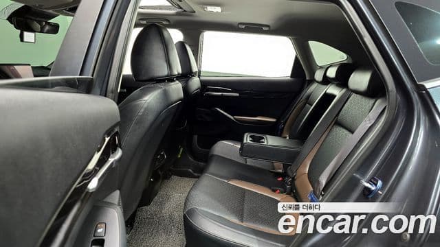 Kia Seltos 2021 — Şəkil 8/20