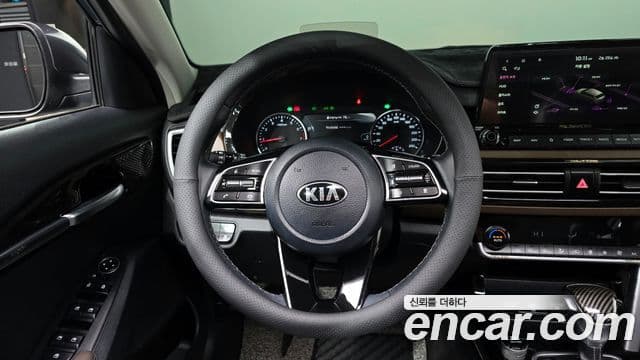Kia Seltos 2021 — Şəkil 18/20