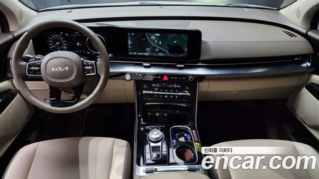 Kia Carnival 2021 — ფოტო 7/20
