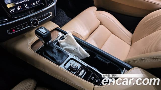 Volvo S90 2019 — ფოტო 9/20