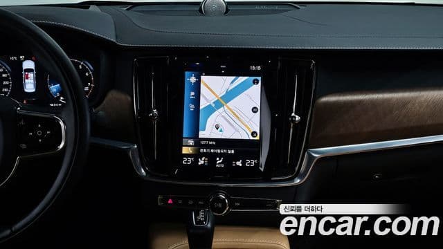 Volvo S90 2019 — ფოტო 15/20