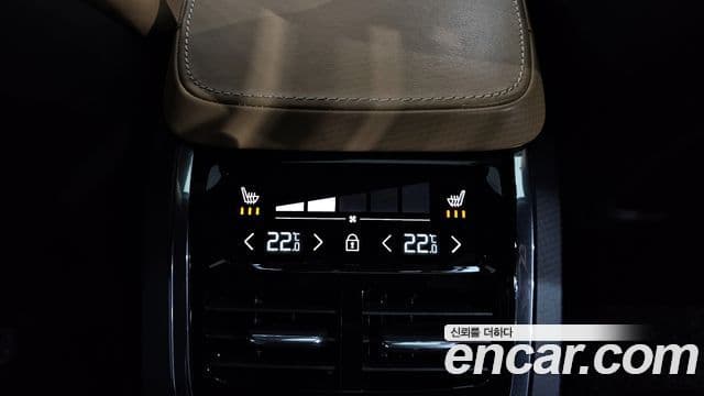 Volvo S90 2019 — ფოტო 19/20