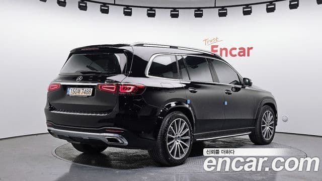 Mercedes-Benz GLS-Class 2023 — Фото 2/20