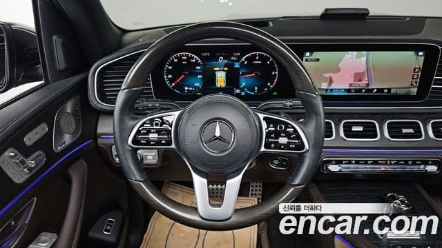 Mercedes-Benz GLS-Class 2023 — Фото 15/20