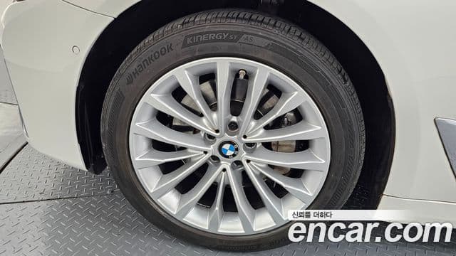 BMW 5 Series 2021 — Şəkil 5/20