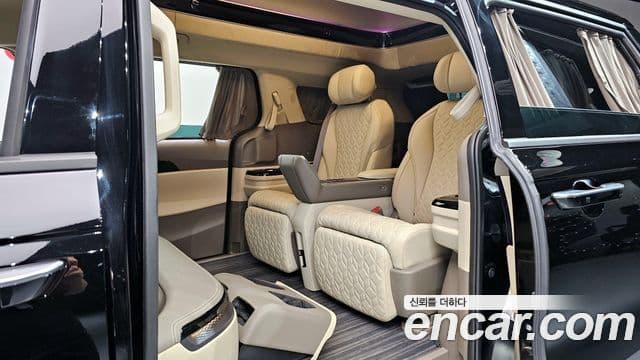 Kia Carnival 2024 — Şəkil 16/20