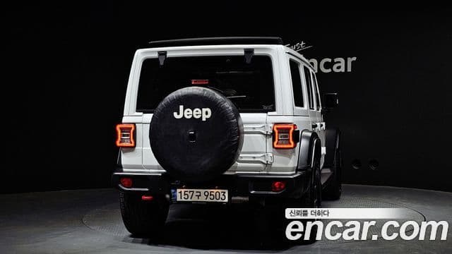 Jeep Wrangler 2021 — Фото 4/20