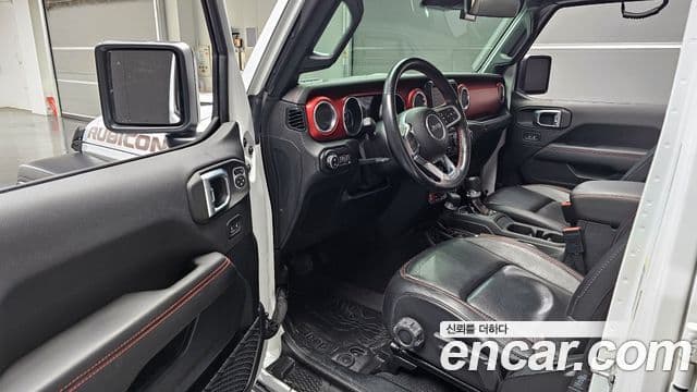 Jeep Wrangler 2021 — Фото 10/20