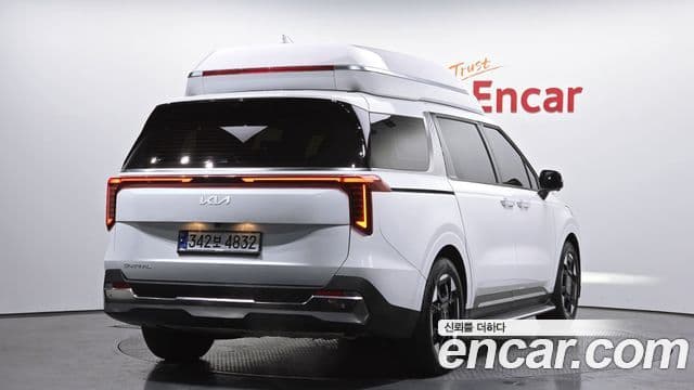 Kia Carnival 2024 — Şəkil 1/20