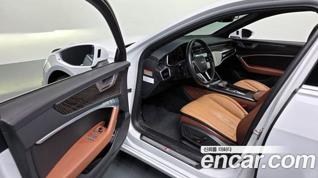 Audi A6 2021 — Фото 11/20