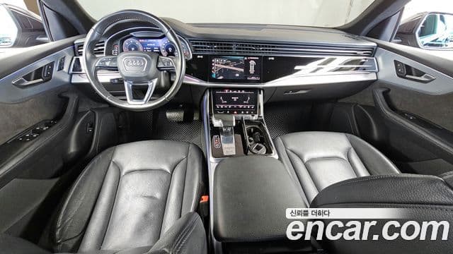Audi Q8 2020 — Photo 14/20