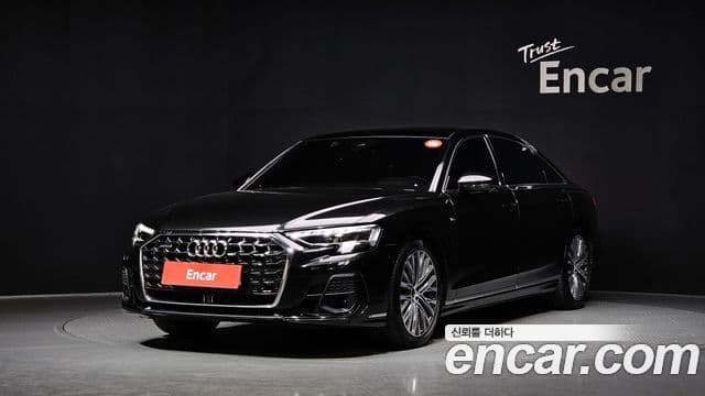 Audi A8 2023 — Фото 1/20