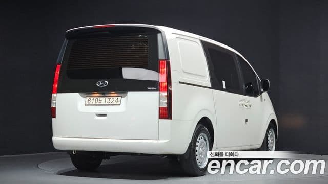 Hyundai Staria 2023 — Şəkil 2/20