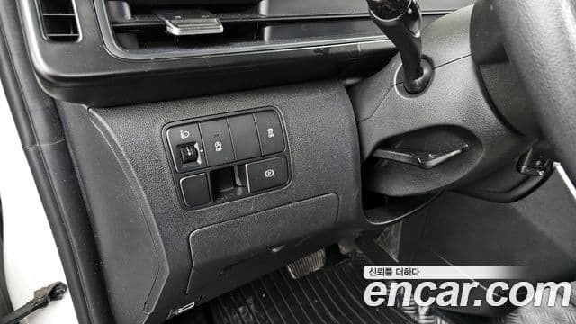 Hyundai Staria 2023 — Şəkil 18/20