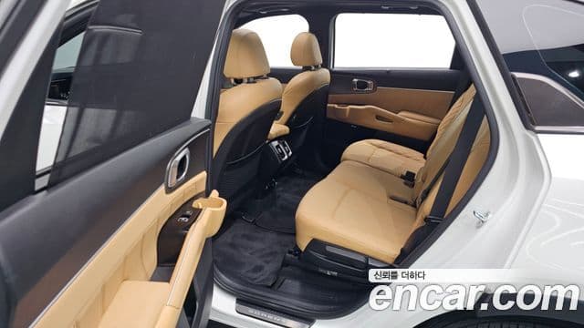 Kia Sorento 2021 — Фото 13/20