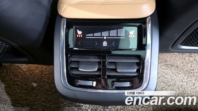 Volvo V60 Cross Country 2020 — Photo 16/20