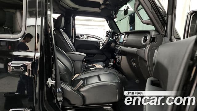 Jeep Wrangler 2022 — ფოტო 11/20