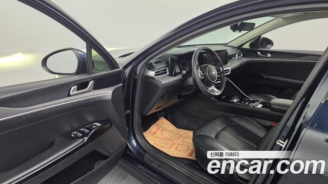 Kia K5 2020 — Photo 2/20