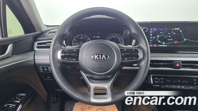 Kia K5 2020 — Photo 8/20