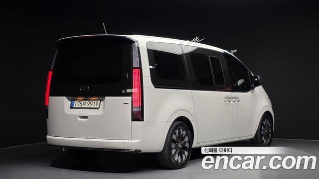 Hyundai Staria 2021 — Şəkil 2/20