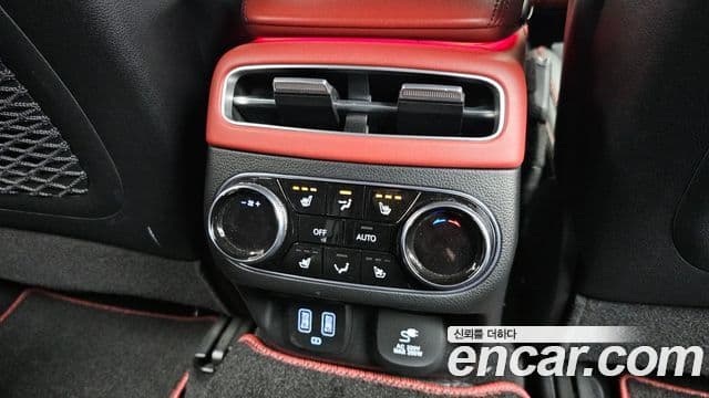 Genesis GV70 2021 — Şəkil 19/20