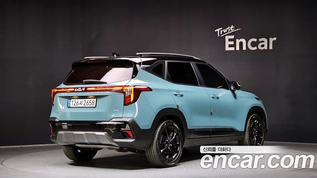 Kia Seltos 2022 — Şəkil 1/20