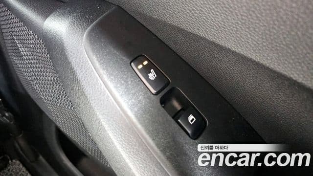 Kia Seltos 2022 — Şəkil 19/20