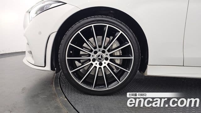 Mercedes-Benz CLS-Class 2020 — Фото 5/20