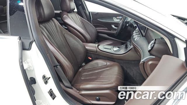 Mercedes-Benz CLS-Class 2020 — Фото 10/20