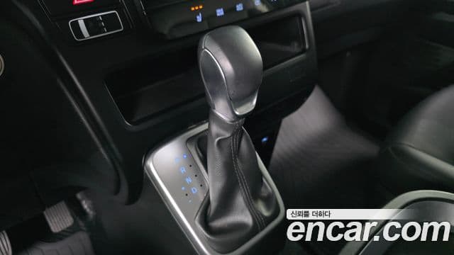 Hyundai Staria 2024 — Şəkil 9/20