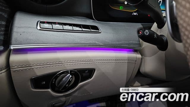 Mercedes-Benz AMG GT 2020 — Şəkil 8/20